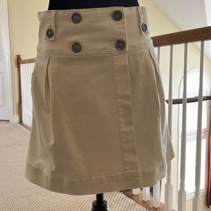 Burberry White Wrap skirt with statement buttons